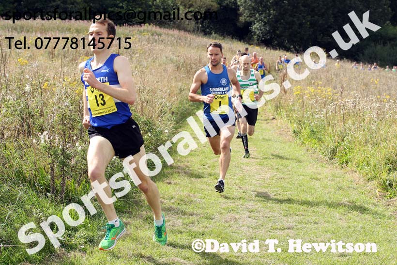 Senior mens relay 2019 Sunderland Harriers Open Cross Country. Photo:  David T. Hewitson/Sports for All Pics